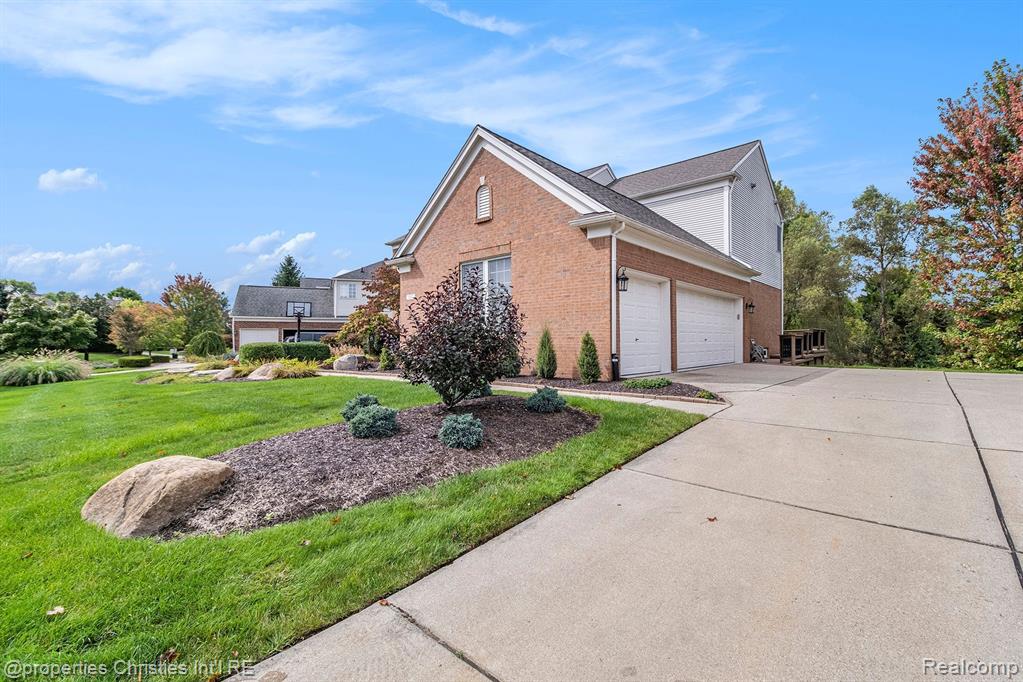 3712 Woodmonte Drive Rochester, MI 48306 - Photo 45 of 53