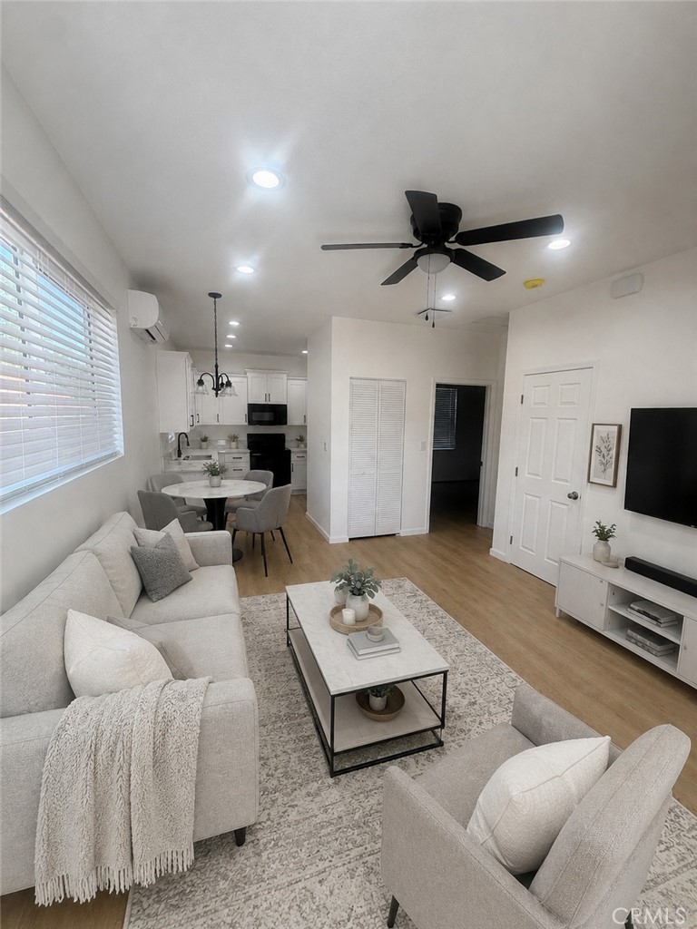 3460 Washington Street Riverside, CA 92506 - Photo 13 of 32 2 Bedroom/2 Bath uni AI furnished