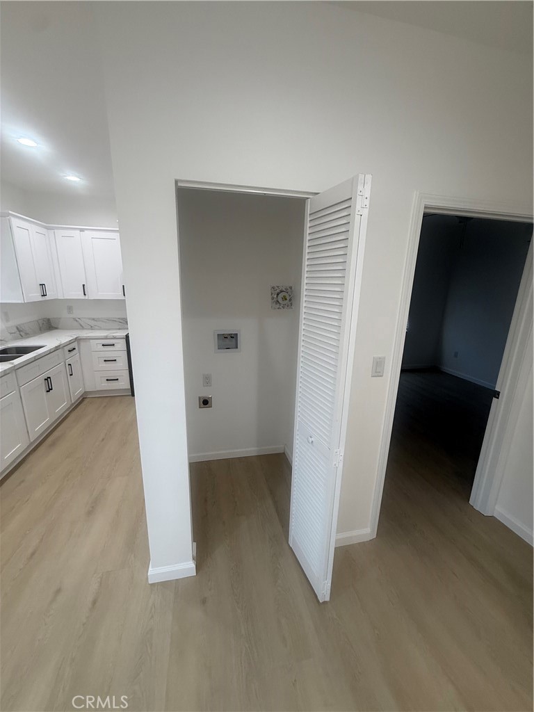 3460 Washington Street Riverside, CA 92506 - Photo 23 of 32 2 Bedroom/2 bathroom stackable laundry room