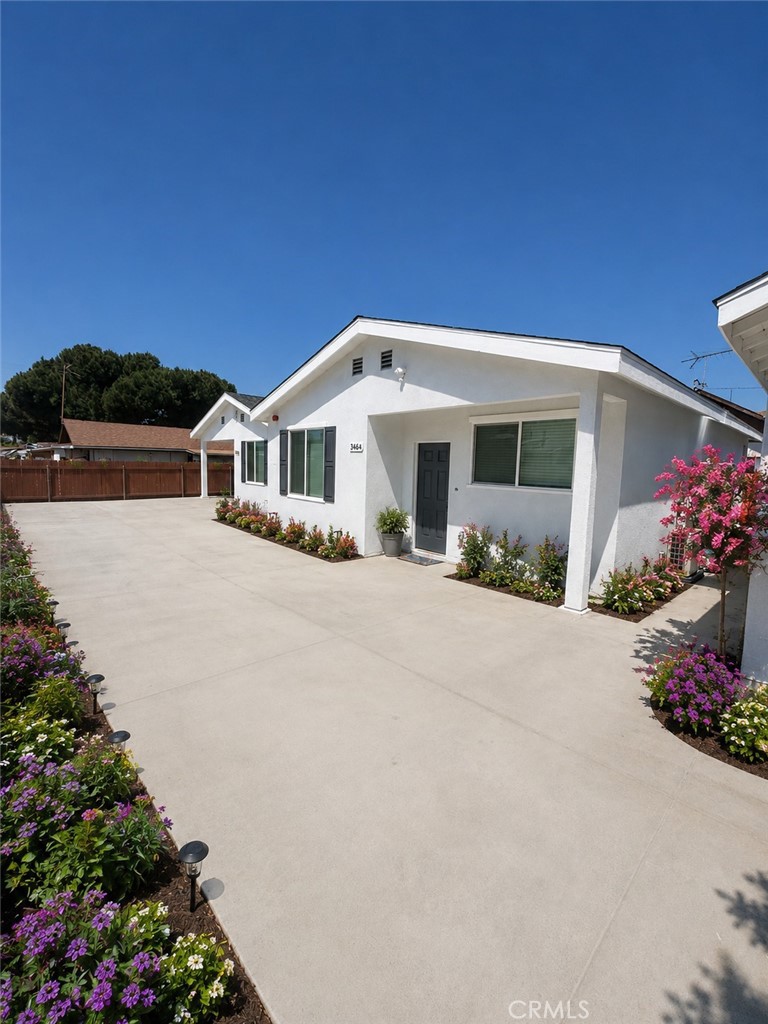 3460 Washington Street Riverside, CA 92506 - Photo 4 of 32 Digitally Altered with AI to show what a little landscaping can do