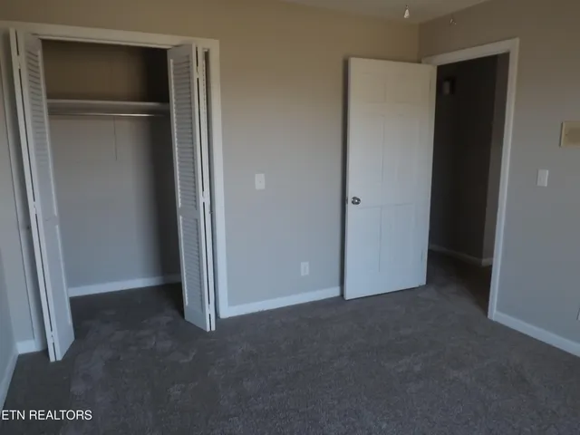 $325,000 | 262 Oxford Circle, Harrogate, TN 37752