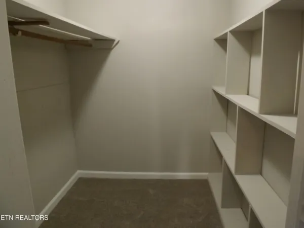 $325,000 | 262 Oxford Circle, Harrogate, TN 37752