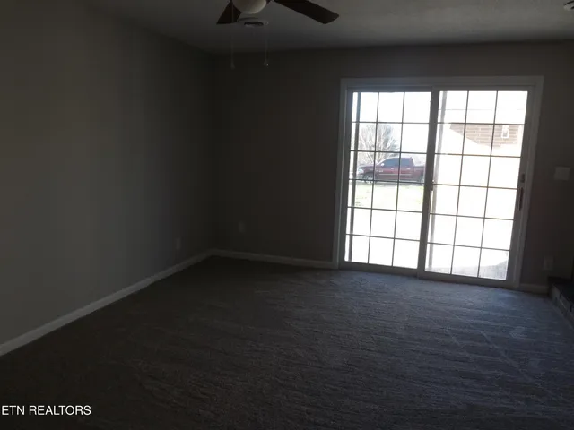 $325,000 | 262 Oxford Circle, Harrogate, TN 37752