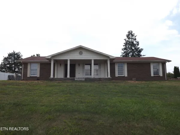 $325,000 | 262 Oxford Circle, Harrogate, TN 37752