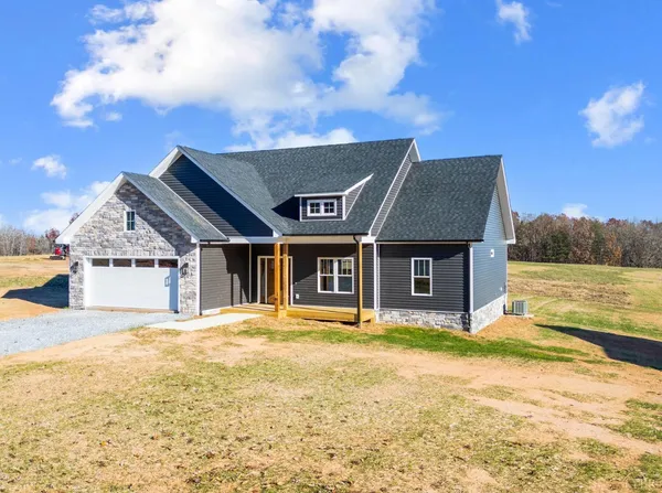 $399,000 | 10494 Leesville Road, Lynch Station, VA 24571