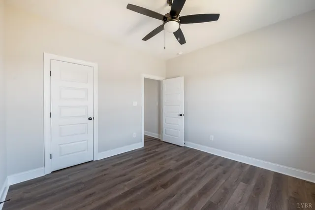 a view of a entryway of the house
