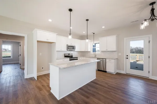 $399,000 | 10494 Leesville Road, Lynch Station, VA 24571