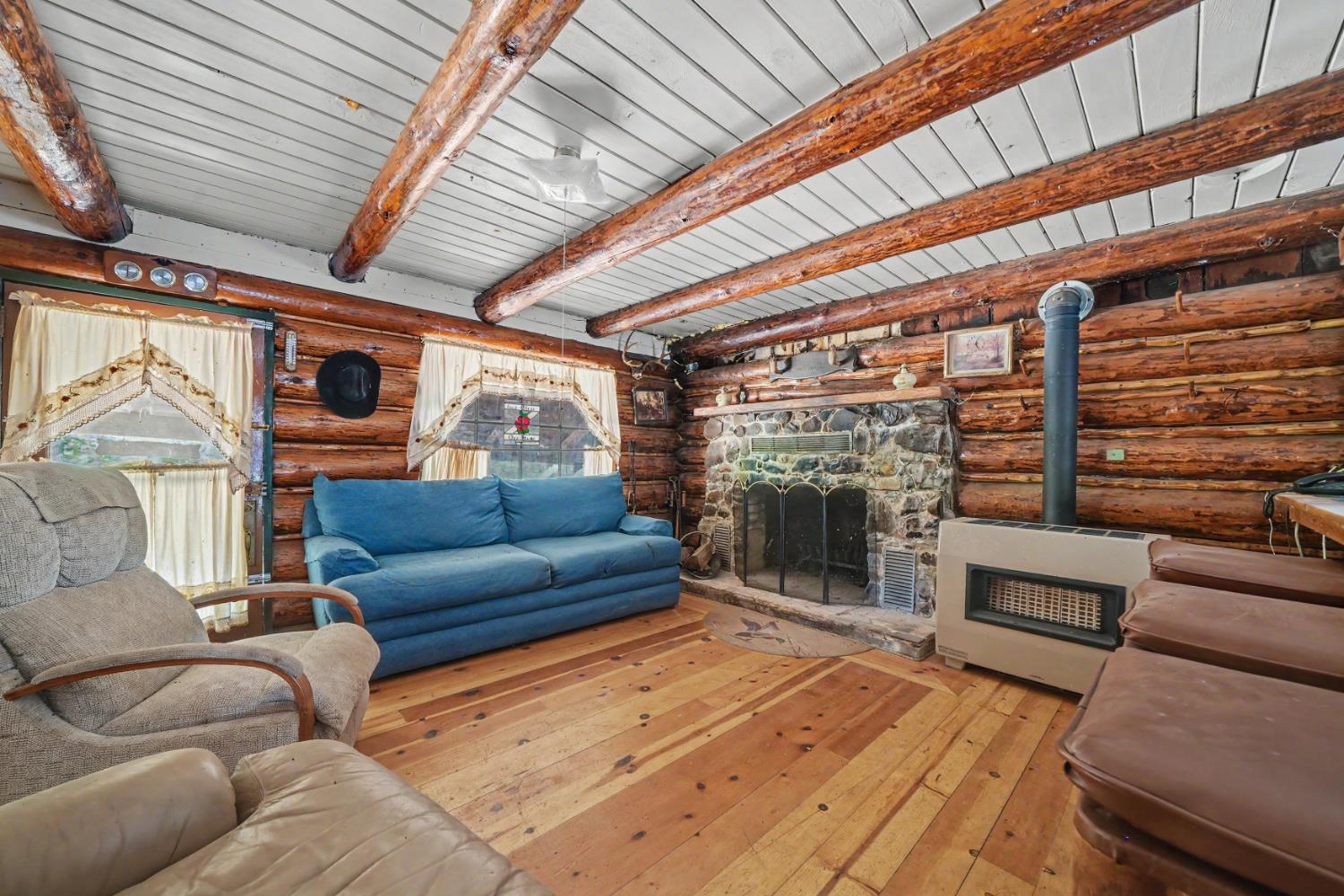 15736 Armstrong Road Mountain Ranch, CA 95246 - Photo 9 of 99 Gallery Image 9