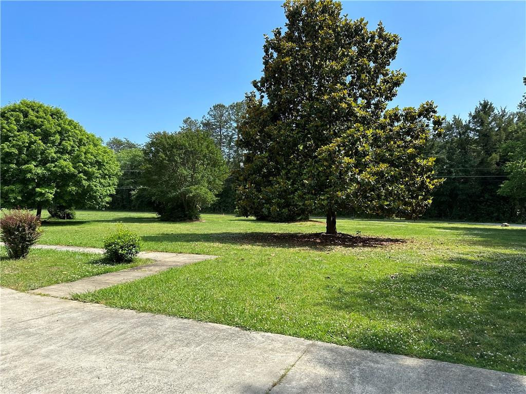 241 Olde Quarry Road Graham, NC 27253 - Photo 4 of 30 a view of a park