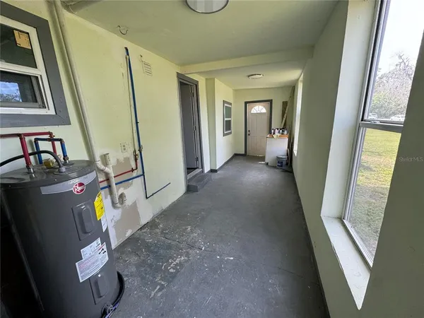 $1,150 | 348 South Central Avenue, Unit L, Umatilla, FL 32784