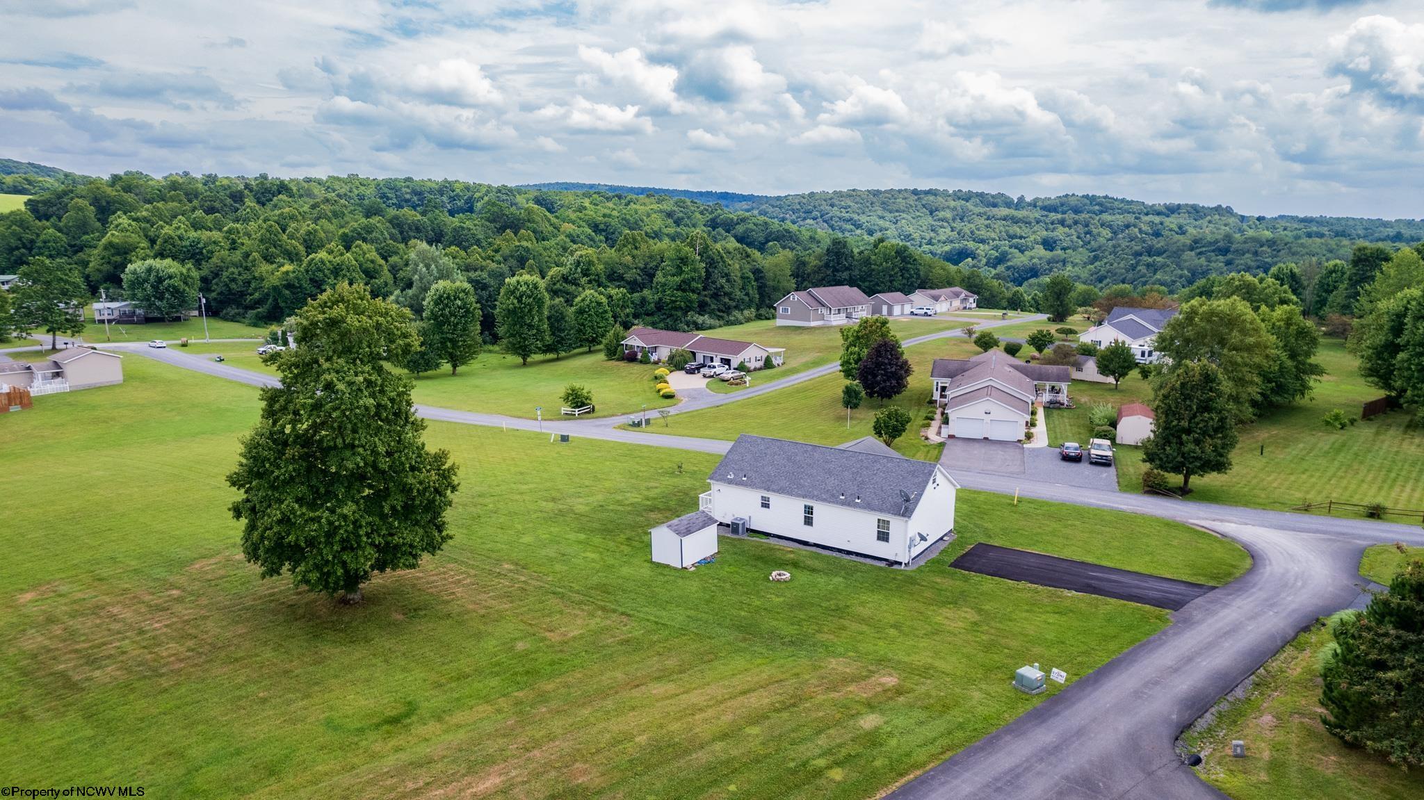 110 Fairfax Lane Reedsville, WV 26547 - Photo 26 of 30 Gallery Image 26