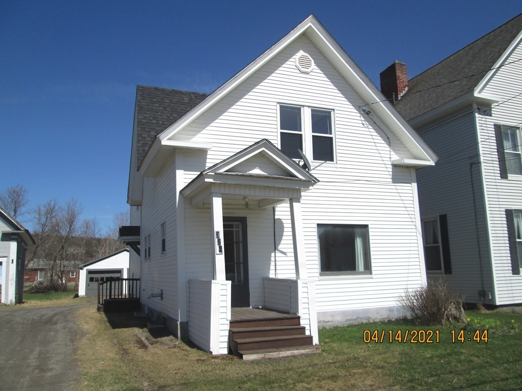 326 Gale Street Canaan, VT 05903 - Photo 1 of 40