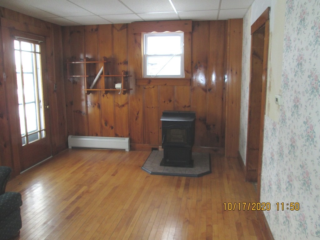 326 Gale Street Canaan, VT 05903 - Photo 13 of 40