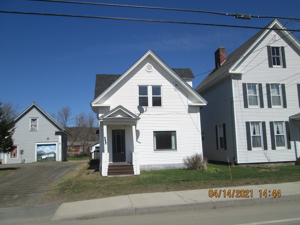 326 Gale Street Canaan, VT 05903 - Photo 3 of 40