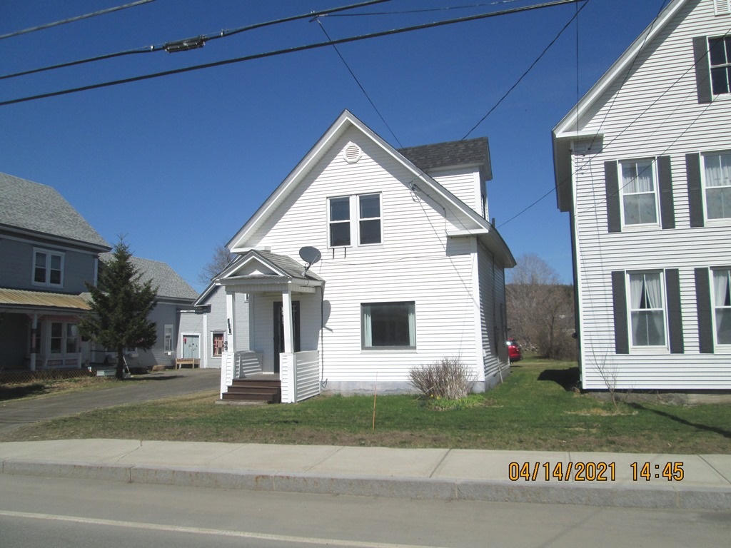 326 Gale Street Canaan, VT 05903 - Photo 4 of 40