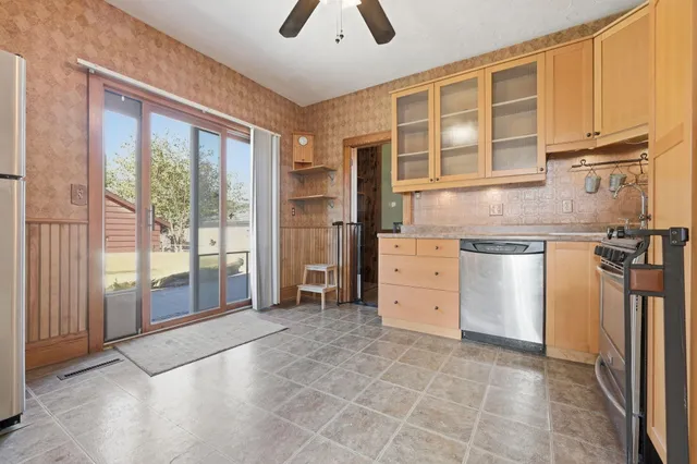 $214,900 | 6338 28th Avenue, Kenosha, WI 53143