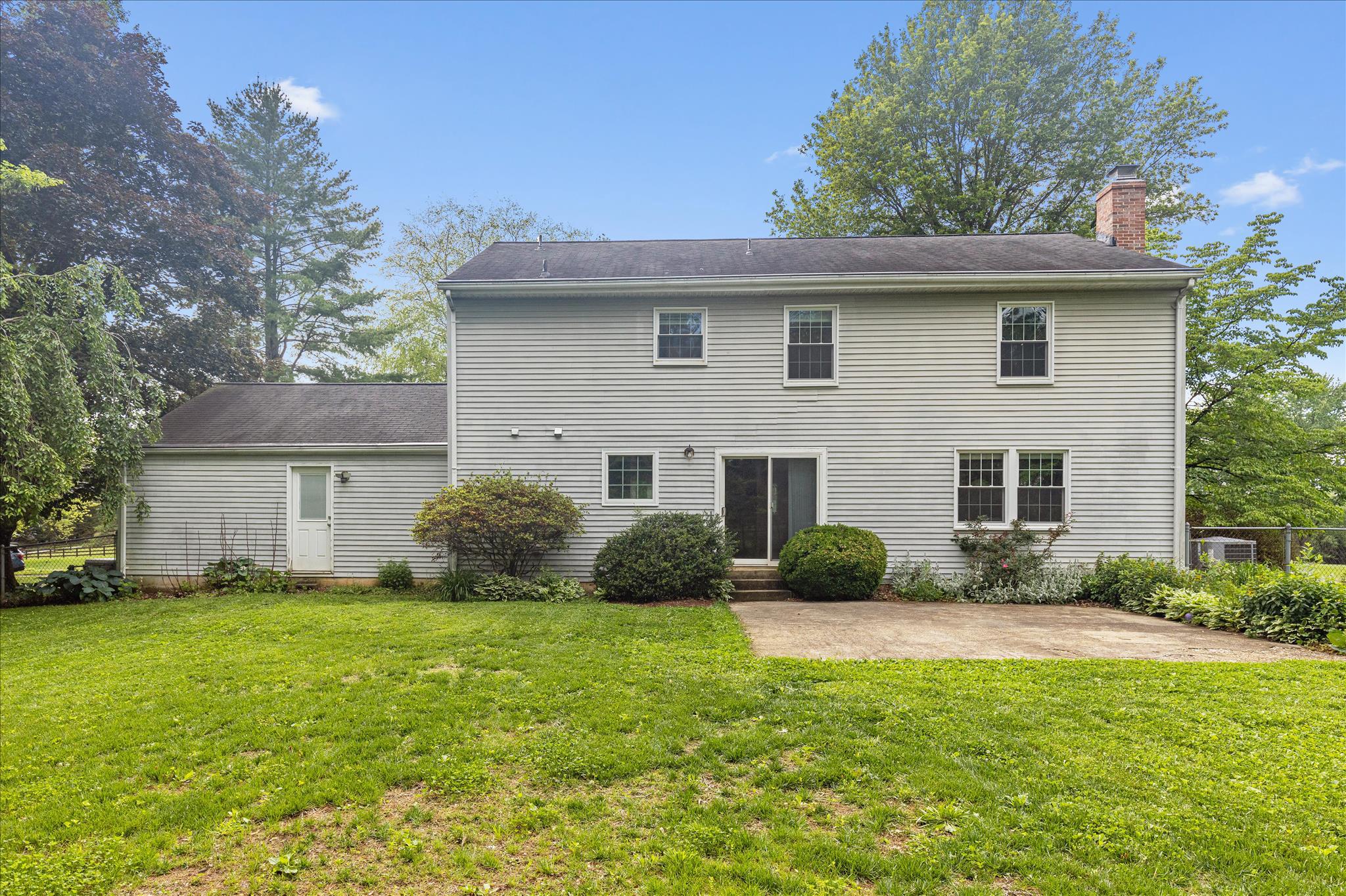 21917 Foxlair Road Gaithersburg, MD 20882 - Photo 38 of 49 backyard