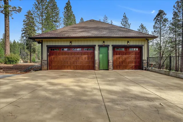 a view of a yard with trees