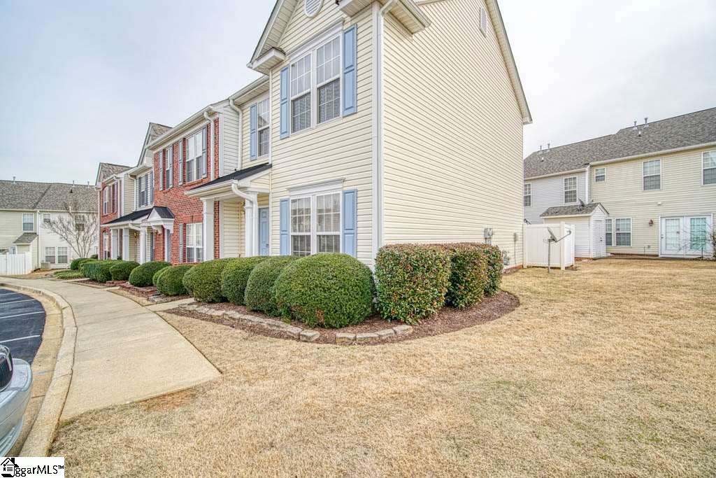 175 Spring Crossing Circle Greer, SC 29650 - Photo 4 of 27