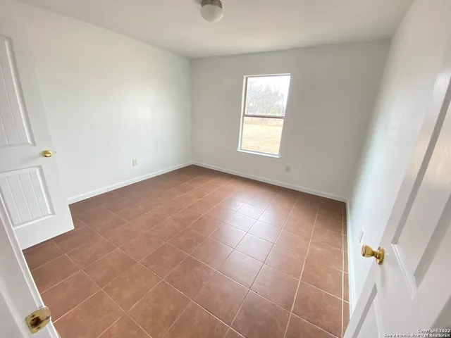 $850 | 428 Burnett Avenue, Unit A, Charlotte, TX 78011