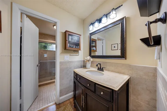 $476,000 | 16175 Laurel Drive, Unit 27, Weston, FL 33326