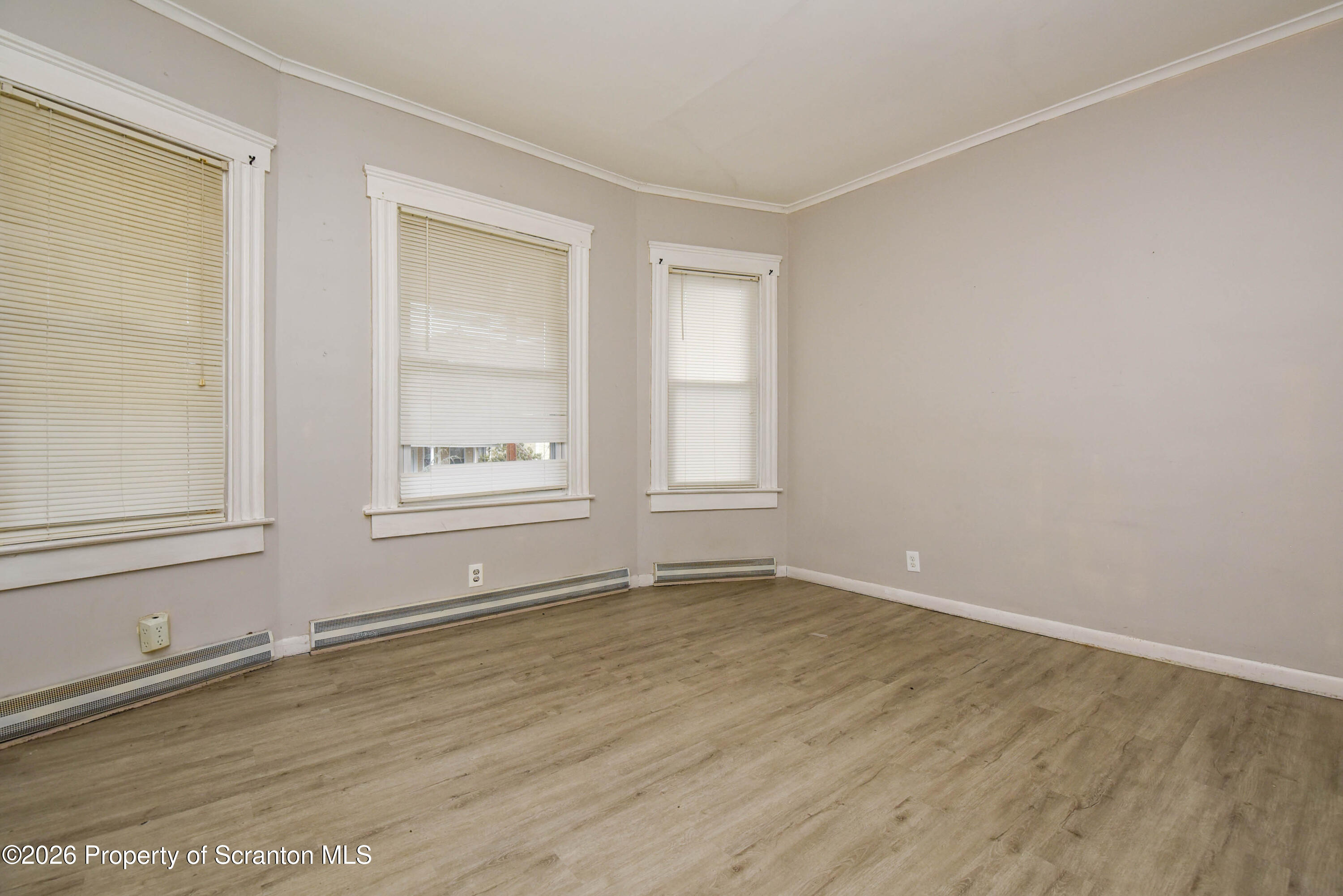 1318 Pine Street Scranton, PA 18510 - Photo 8 of 50 _DSC5250