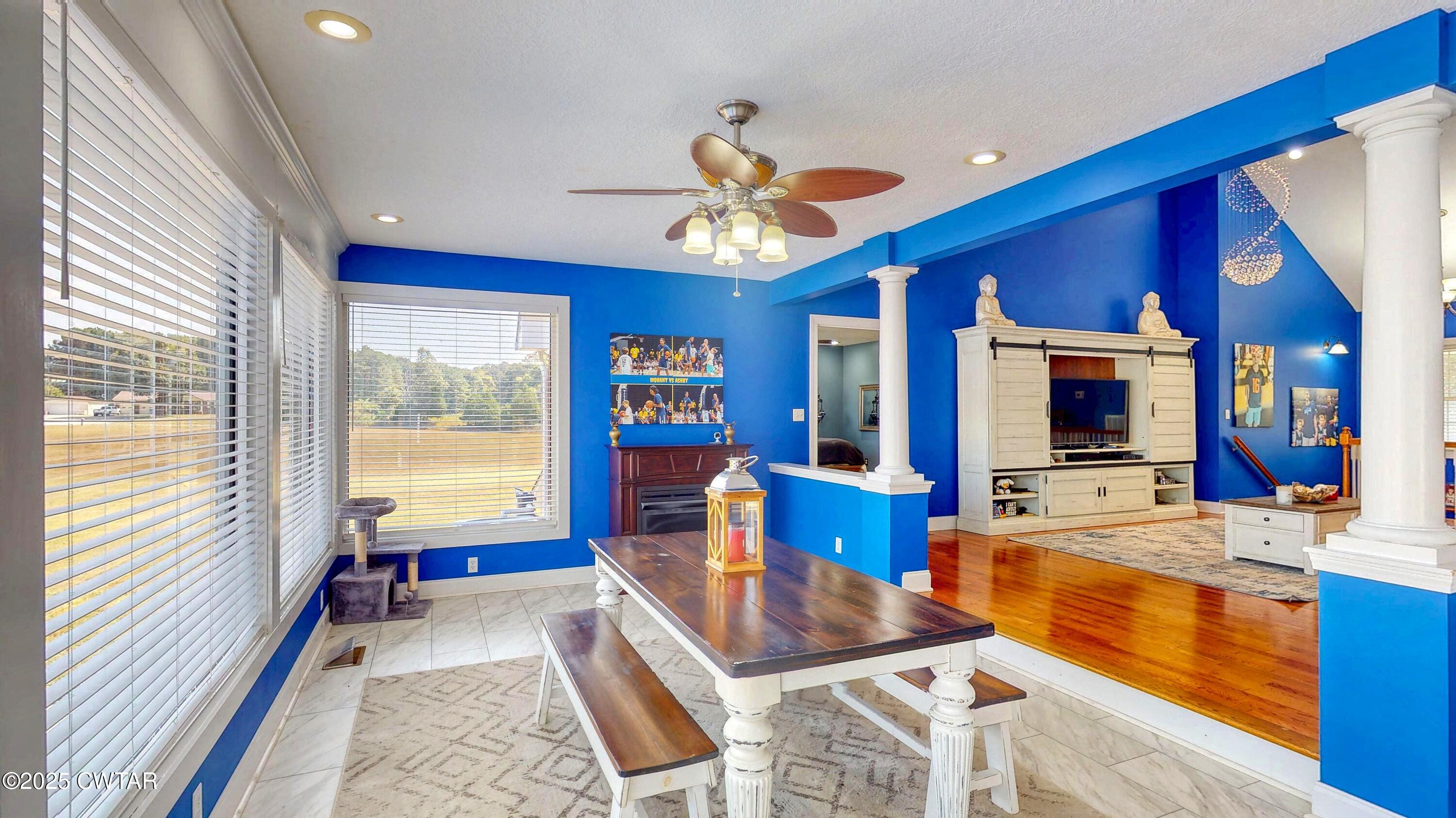 2345 East Grove Road Gleason, TN 38229 - Photo 14 of 44 a very nice looking room with a large window