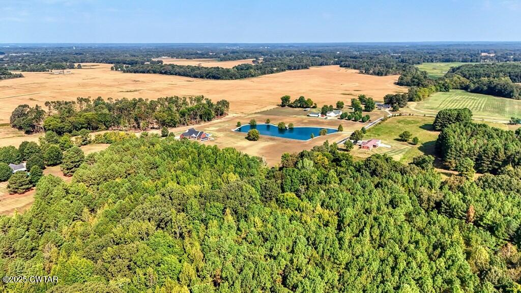 2345 East Grove Road Gleason, TN 38229 - Photo 42 of 44 a view of an ocean and beach