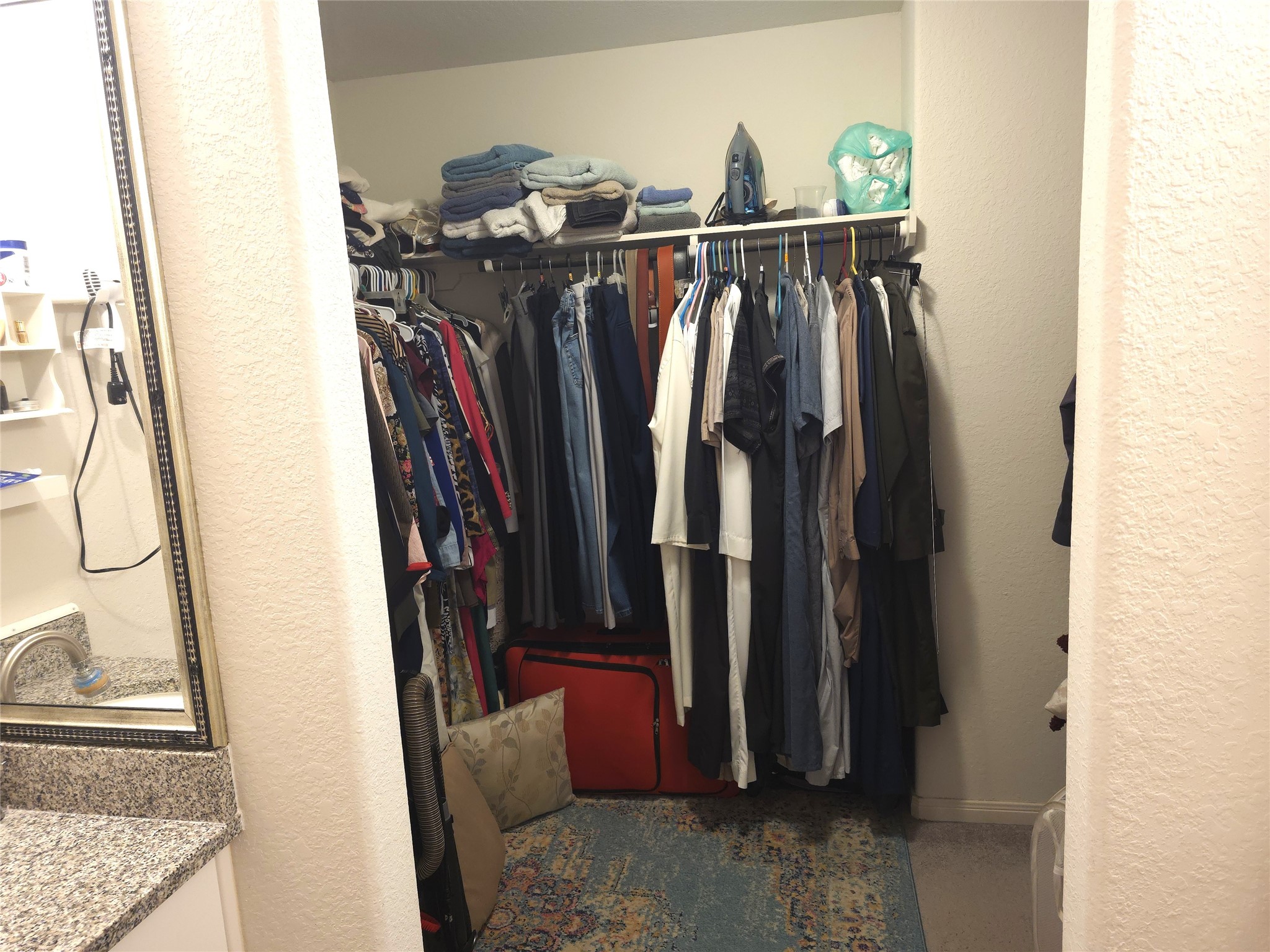 2009 6th Street Hempstead, TX 77445 - Photo 17 of 24 Primary walk in closet
