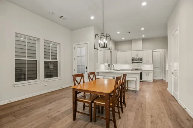 $2,800 | 1626 Northwood Street, Houston, TX 77009