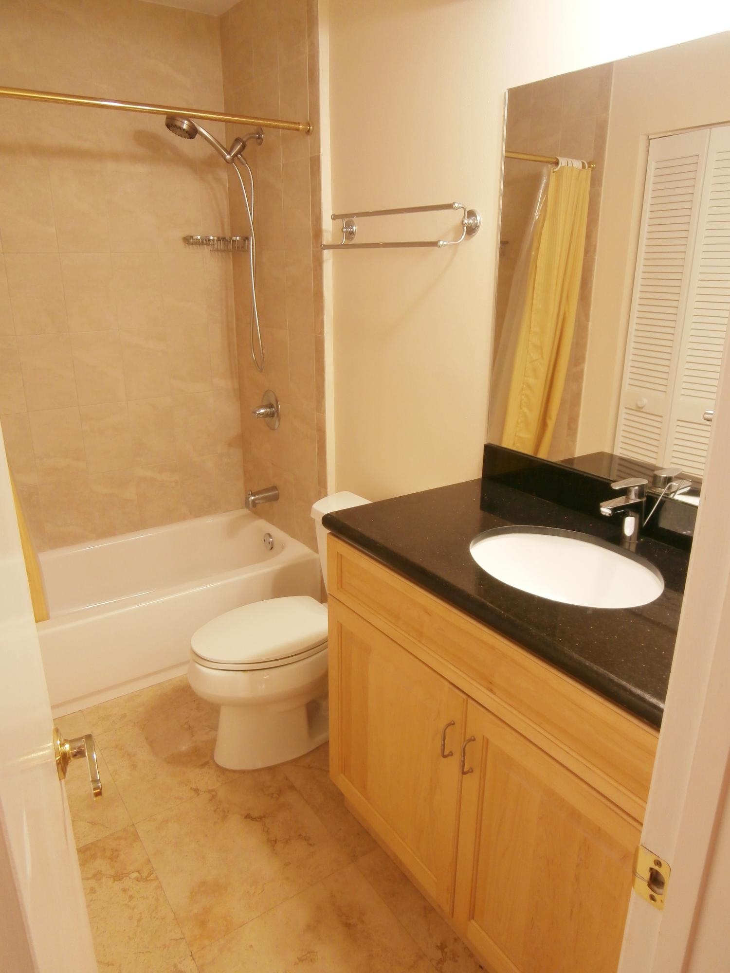468 Northeast 42nd Street Boca Raton, FL 33431 - Photo 11 of 19 Guest bathroom