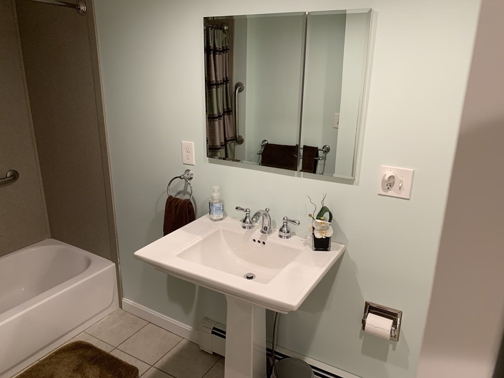 224 Harris Street Revere, MA 02151 - Photo 13 of 34