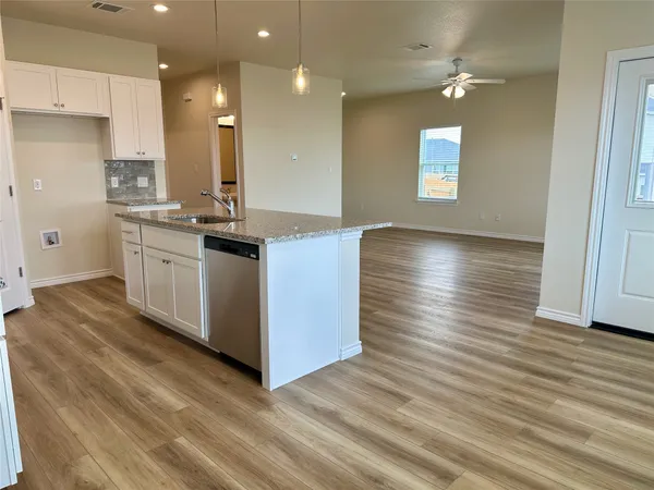 $1,800 | 515 War Admiral Drive, Unit A, Jarrell, TX 76537