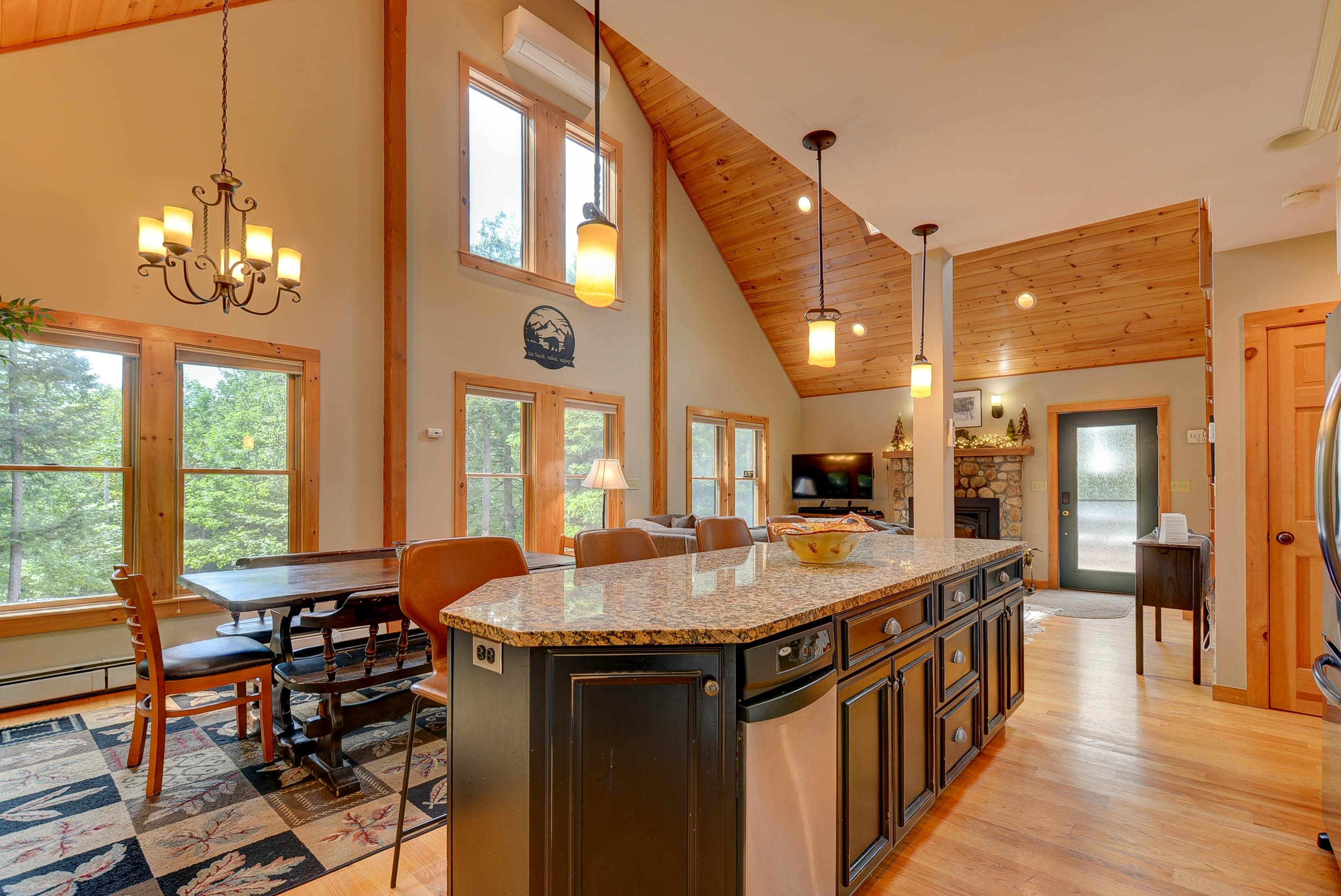 29 Falcon Loop Bartlett, NH 03812 - Photo 16 of 42