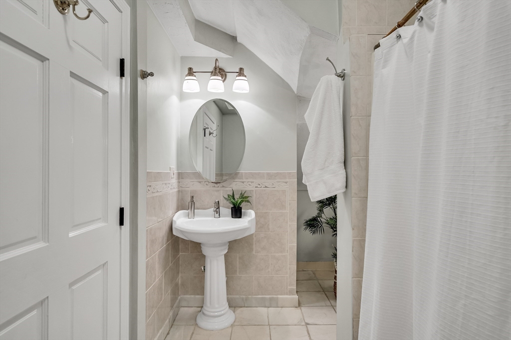 70 Day Street, Unit 1 Boston, MA 02130 - Photo 10 of 19 Gallery Image 10