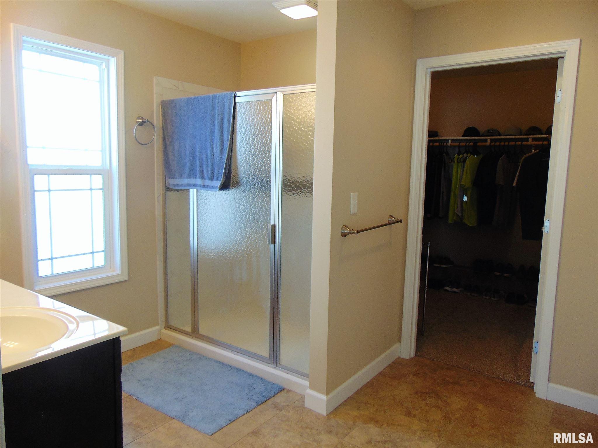 113 Twin Lakes Road Carterville, IL 62918 - Photo 17 of 27 Gallery Image 17