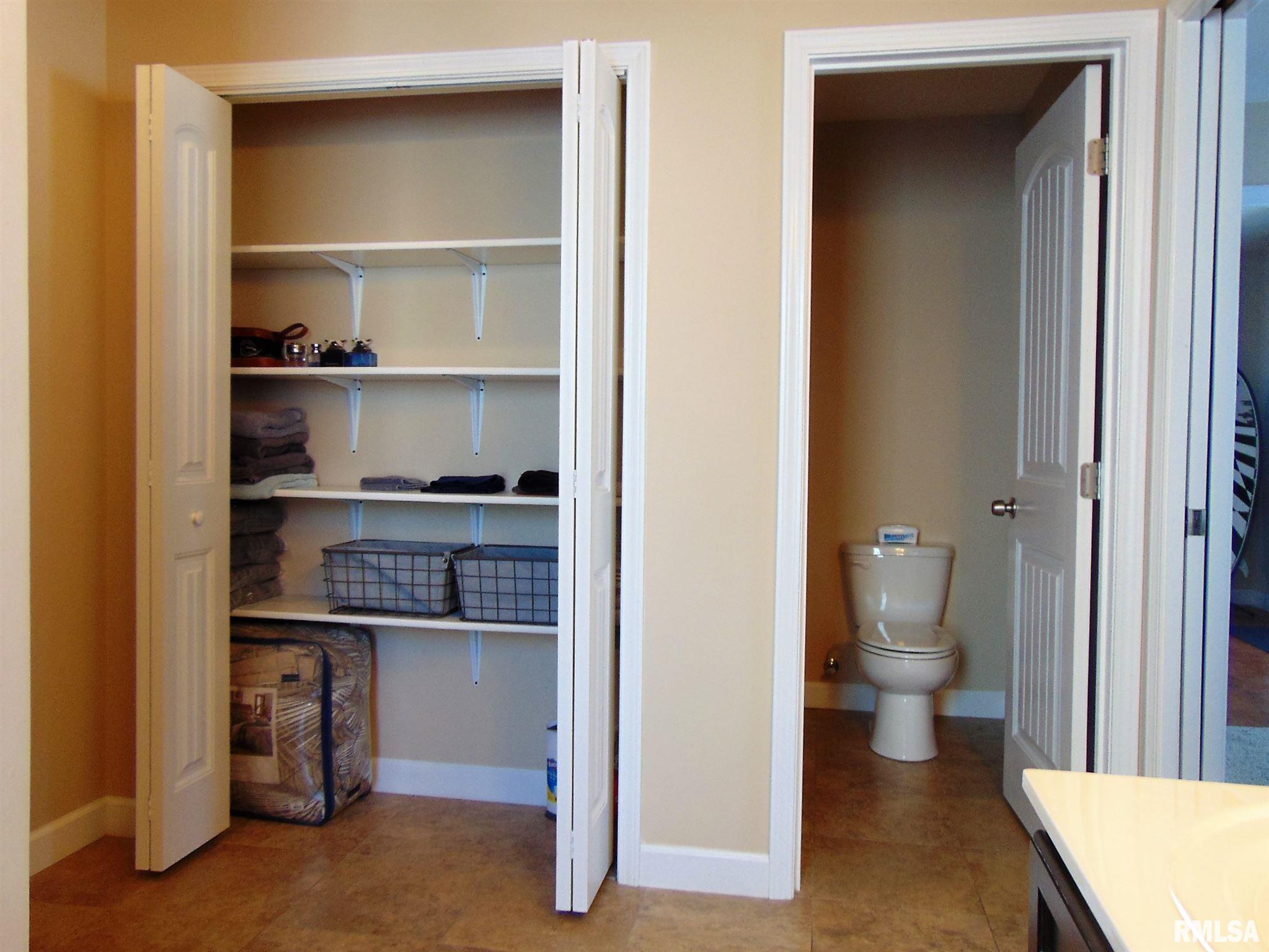 113 Twin Lakes Road Carterville, IL 62918 - Photo 18 of 27 Gallery Image 18