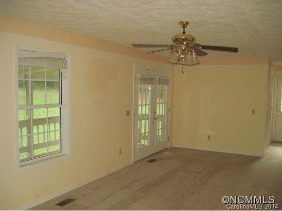 102 Ashlyn Lane Tryon, NC 28782 - Photo 5 of 7 Gallery Image 5