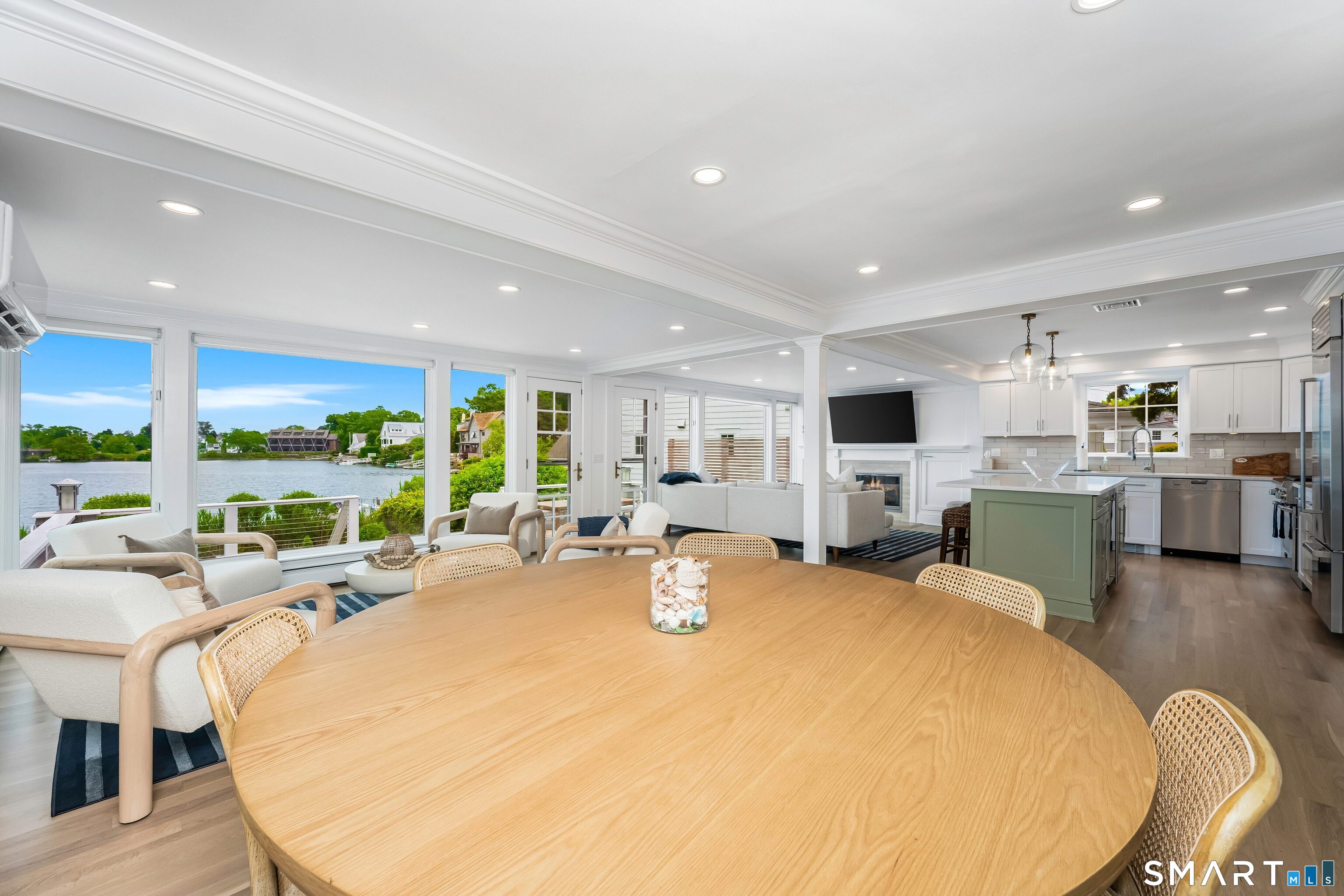 81 Roton Avenue Norwalk, CT 06853 - Photo 9 of 40