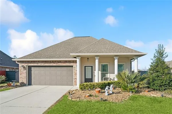 $2,300 | 28117 Loiret Court, Ponchatoula, LA 70454