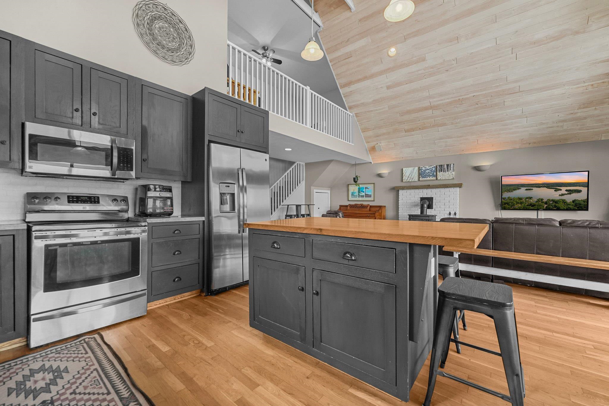 298 Bass Lake Road Traverse City, MI 49685 - Photo 30 of 68 1926620-d132b336-dc71-4aaa-9163-1df6825ad662.JPG