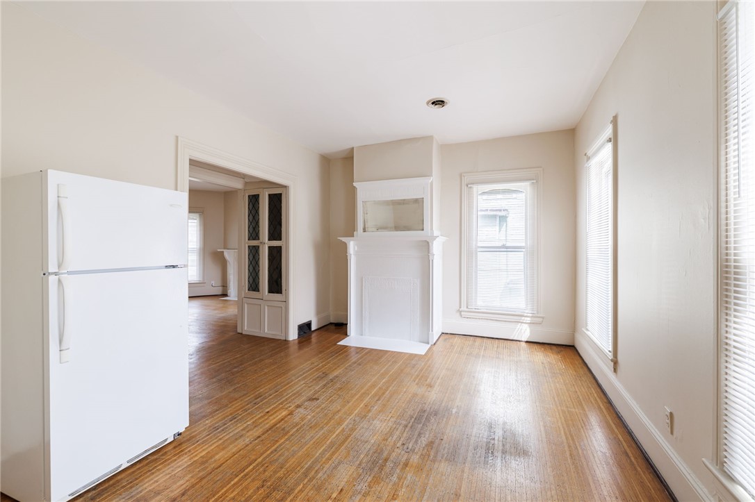 18 Vick Park B Rochester, NY 14607 - Photo 11 of 16
