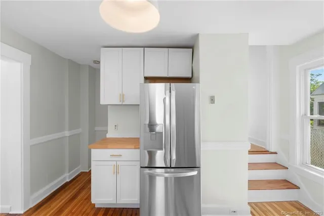 $330,000 | 22 Sycamore Lane, Waterbury, CT 06705