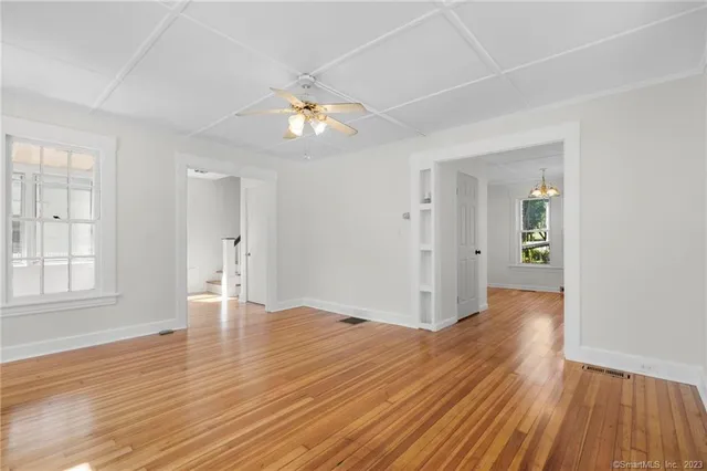 $330,000 | 22 Sycamore Lane, Waterbury, CT 06705