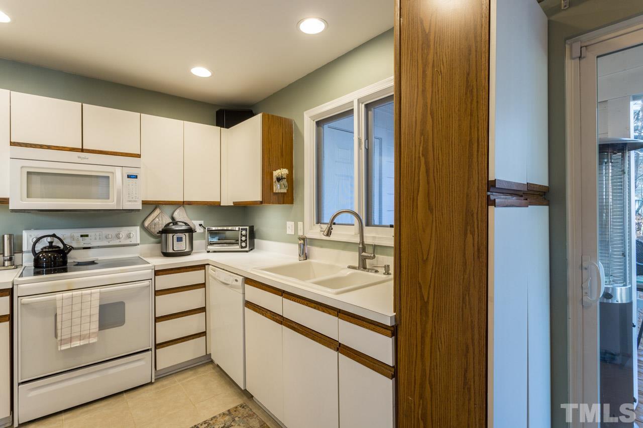 3732 Carnegie Lane Raleigh, NC 27612 - Photo 17 of 25 Gallery Image 17