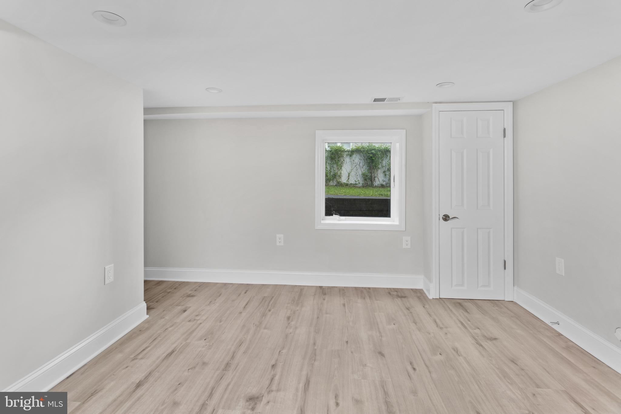 256 Ewingville Road Ewing, NJ 08638 - Photo 22 of 38
