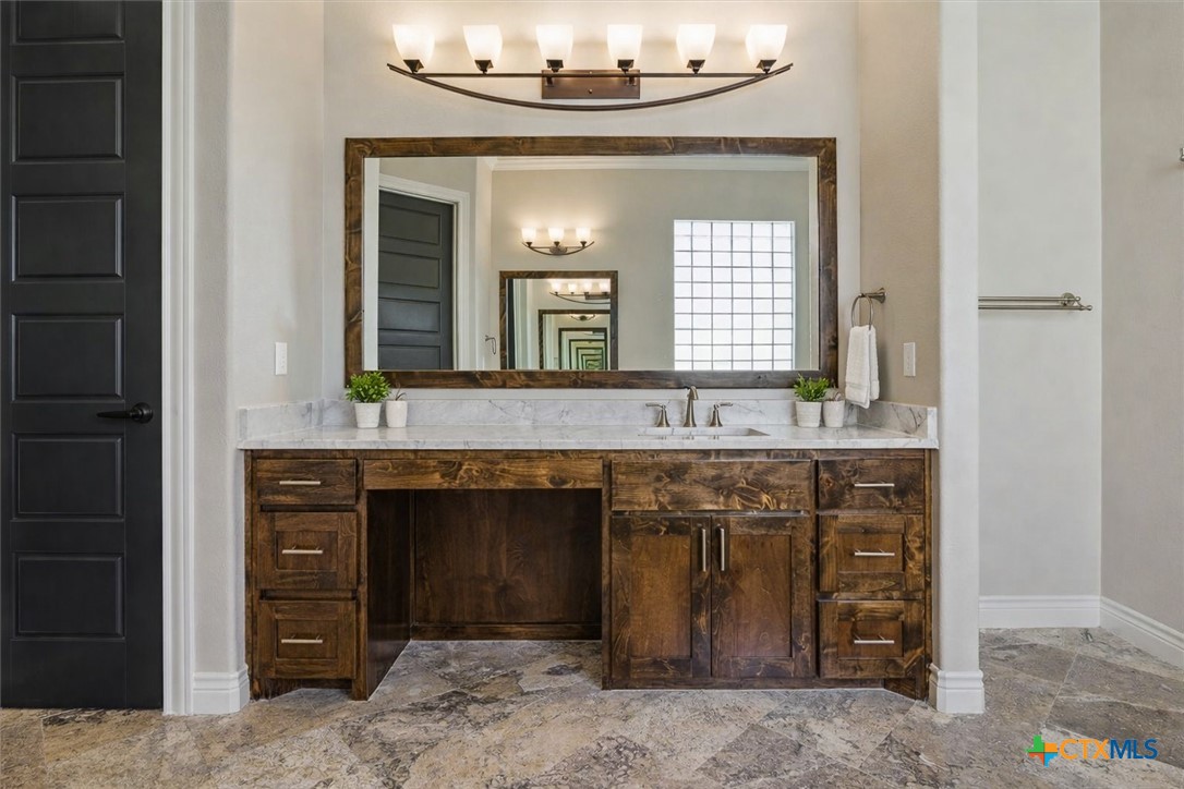 108 Scout Island Belton, TX 76513 - Photo 34 of 48 Vanity seating