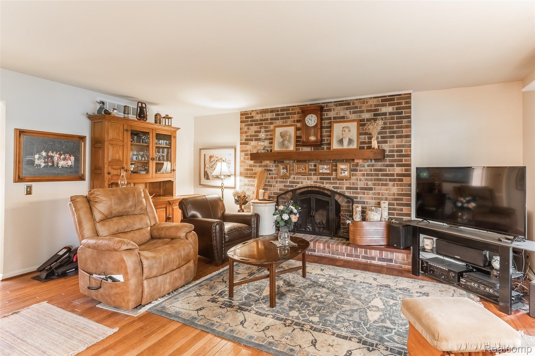 1275 Hathaway Rising Rochester, MI 48306 - Photo 10 of 26 HathawayRising-25.jpg