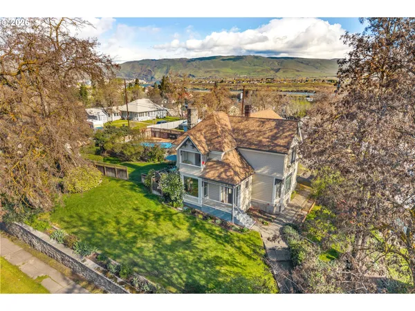 $625,000 | 217 West 8th Street, The Dalles, OR 97058