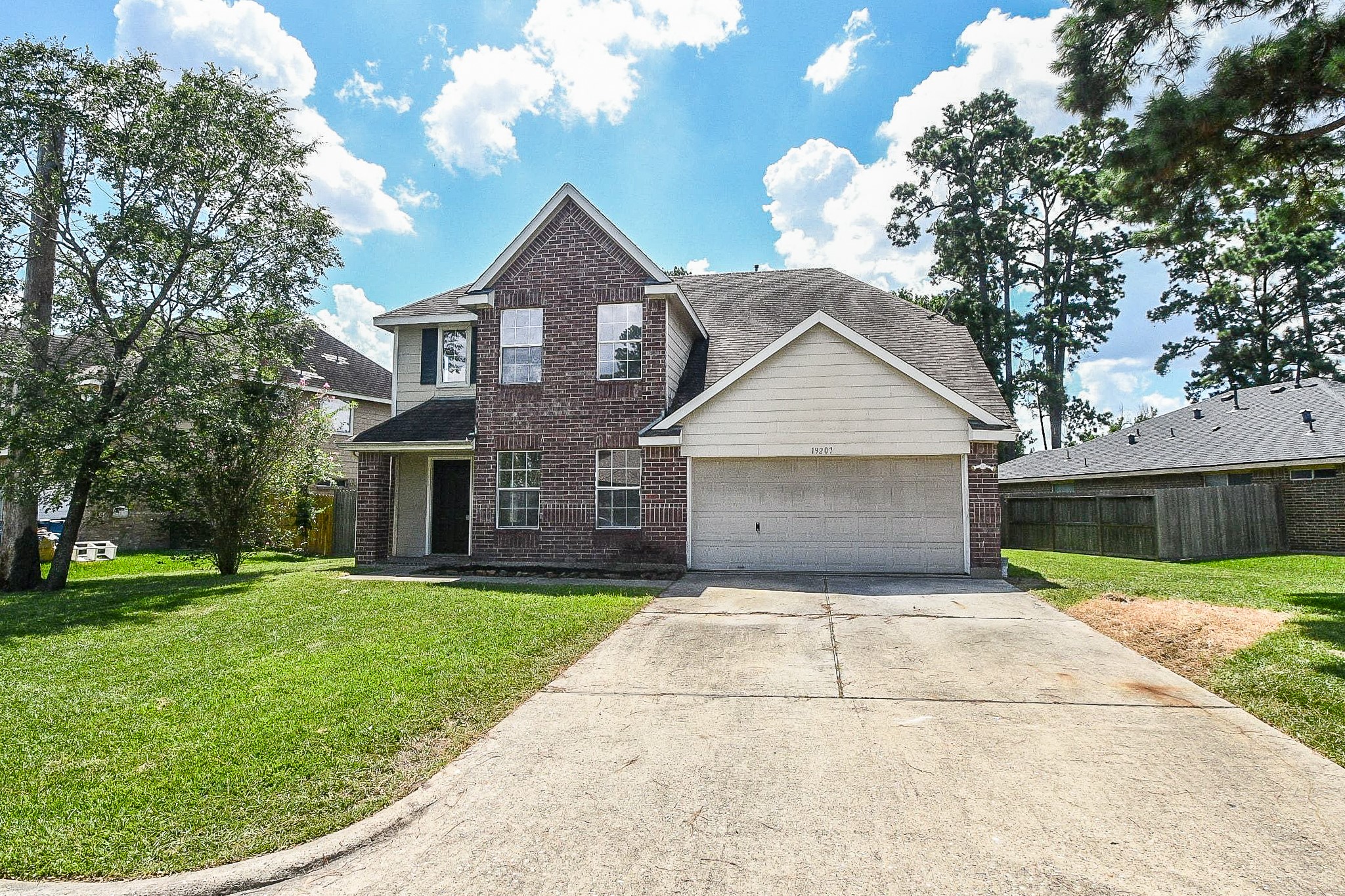 19207 Relay Road Humble, TX 77346 - Photo 2 of 34 spacious driveway
